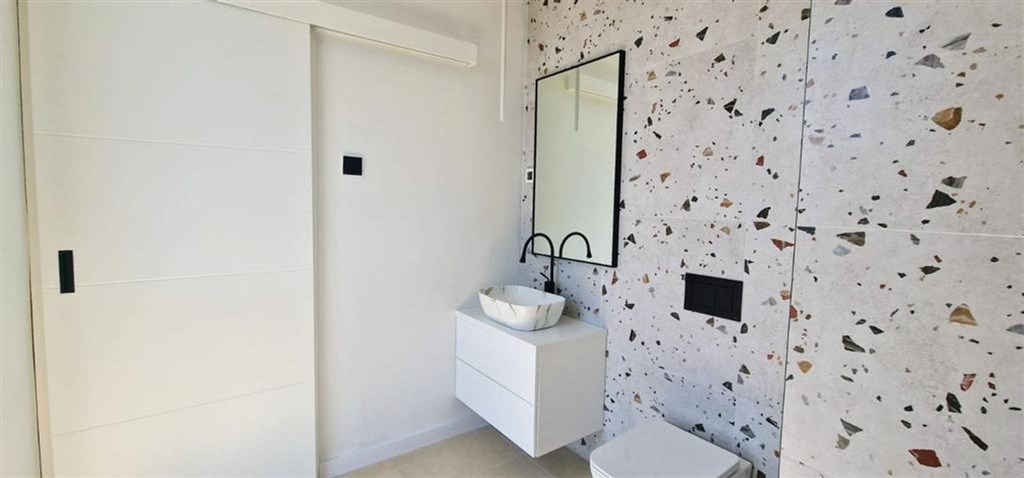 na-prodej-nova-atraktivni-vila-s-bazenem-kozino-chorvatsko