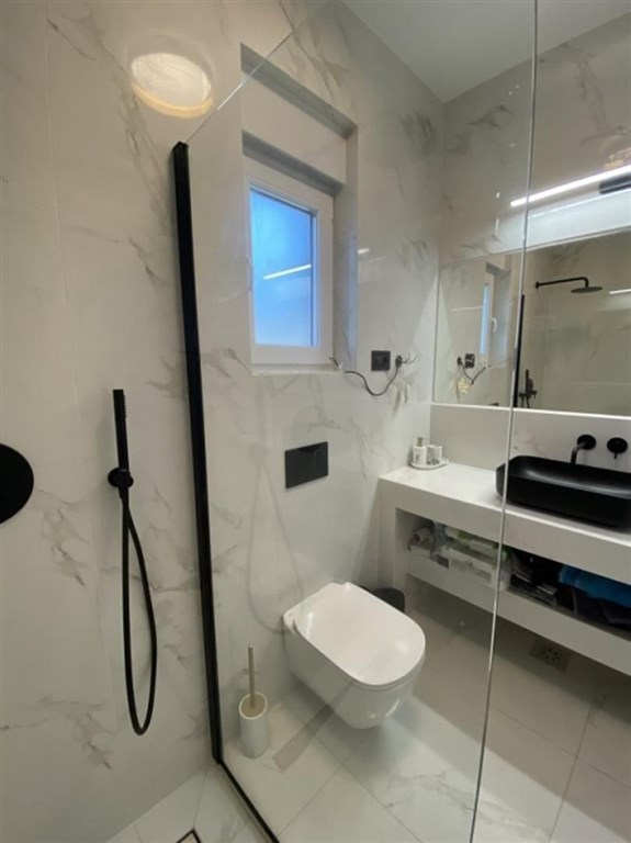 na-prodej-krasna-nova-vila-jen-40-m-od-more-pag-chorvatsko