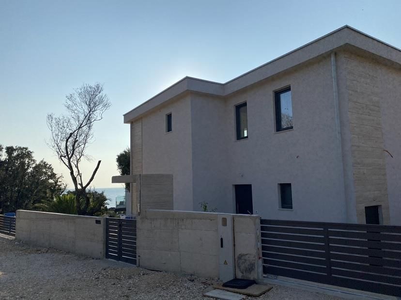 na-prodej-krasna-nova-vila-jen-40-m-od-more-pag-chorvatsko