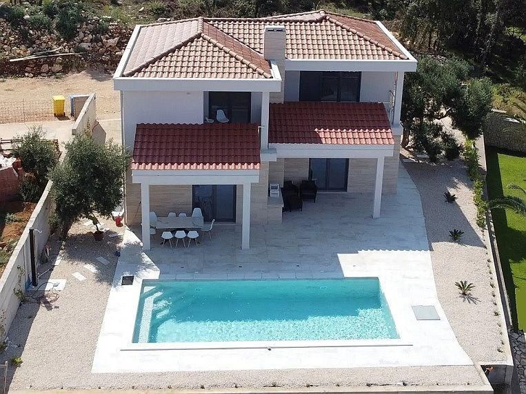 na-prodej-krasna-nova-vila-jen-40-m-od-more-pag-chorvatsko