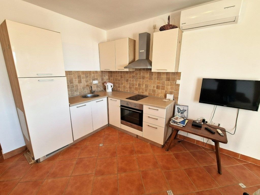 na-prodej-radovy-dum-s-2-apartmany-krk-chorvatsko