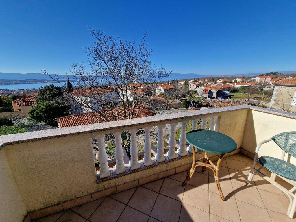 na-prodej-radovy-dum-s-2-apartmany-krk-chorvatsko