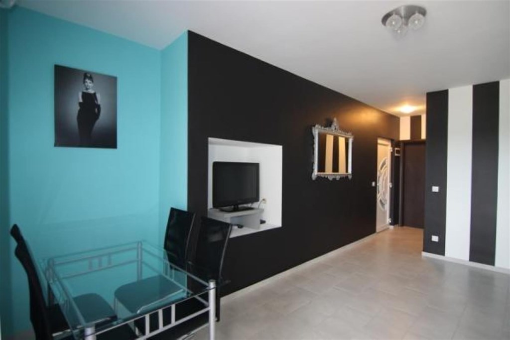 atraktivni-apartmanovy-dum-blizko-more-privlaka-chorvatsko