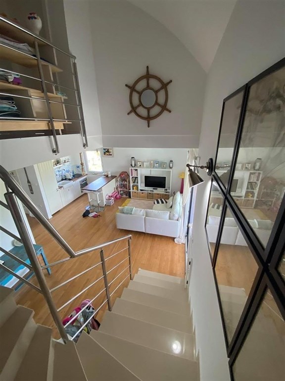 pekny-mezonet-s-otevrenym-vyhledem-na-more-pag-chorvatsko