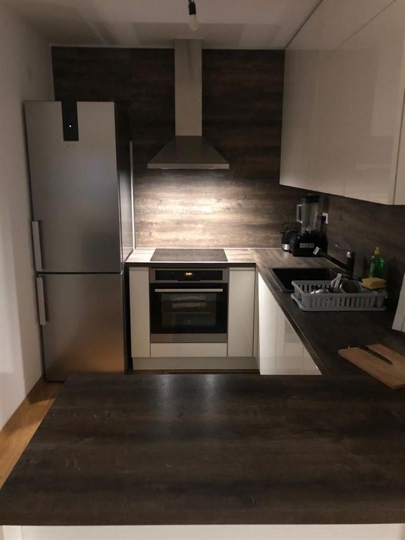 na-prodej-apartmanovy-dum-s-vyhledem-na-more-petrcane-chorvatsko