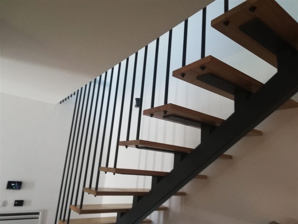 na-prodej-polovina-domu-s-bazenem-blizko-more-nin-chorvatsko