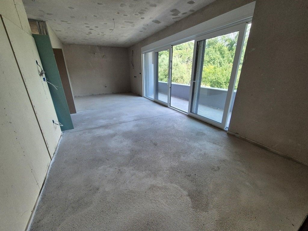 na-prodej-novy-apartman-s-2-loznicemi-a-lodzii-krk-chorvatsko