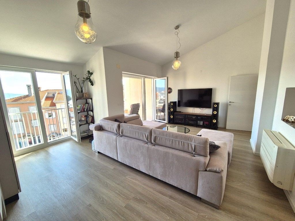 na-prodej-vybaveny-luxusni-apartman-krk-chorvatsko