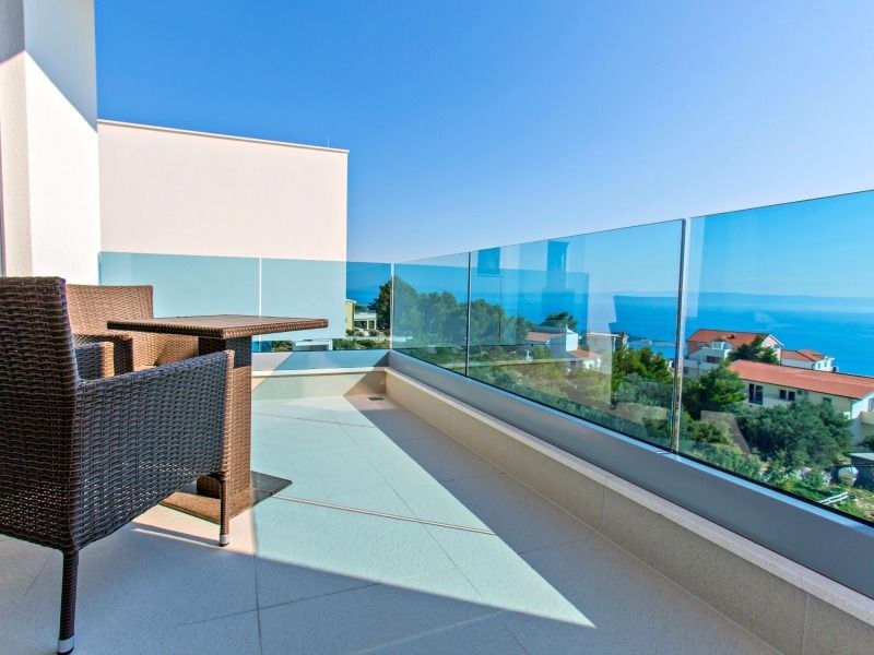 moderni-luxusni-vila-s-vyhledem-na-more-veliko-brdo-chorvatsko