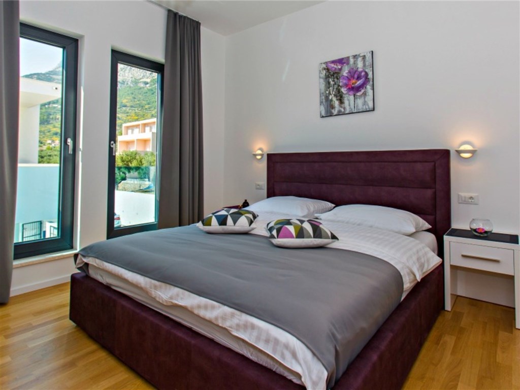 moderni-luxusni-vila-s-vyhledem-na-more-veliko-brdo-chorvatsko