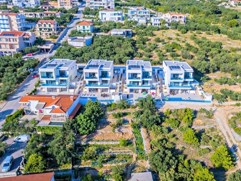 moderni-luxusni-vila-s-vyhledem-na-more-veliko-brdo-chorvatsko