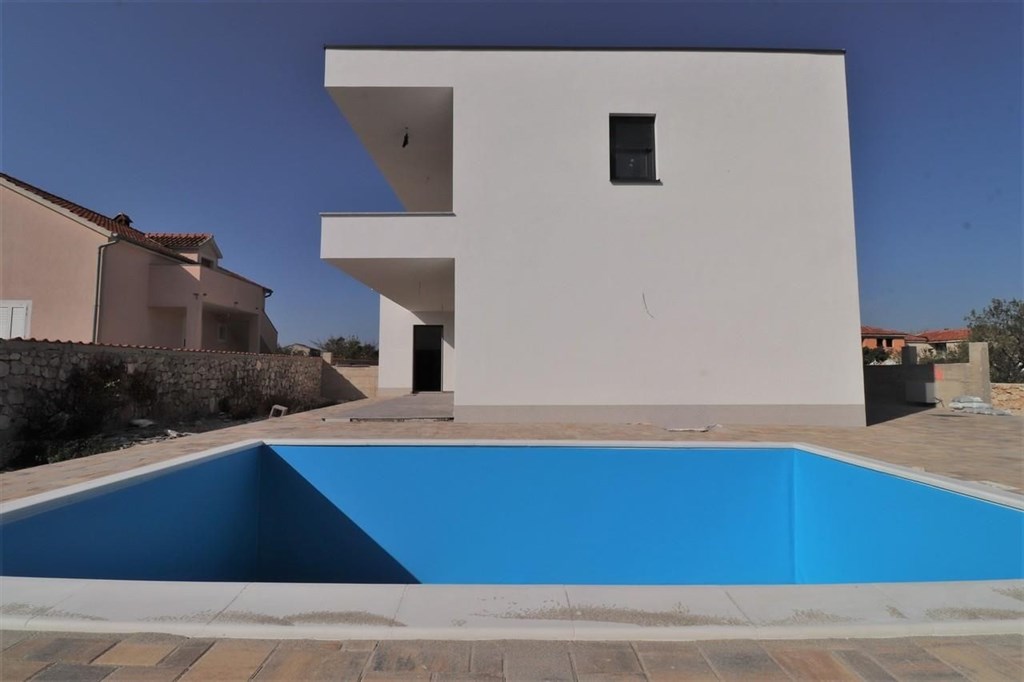 na-prodej-novy-dum-s-bazenem-bogdanovici-chorvatsko