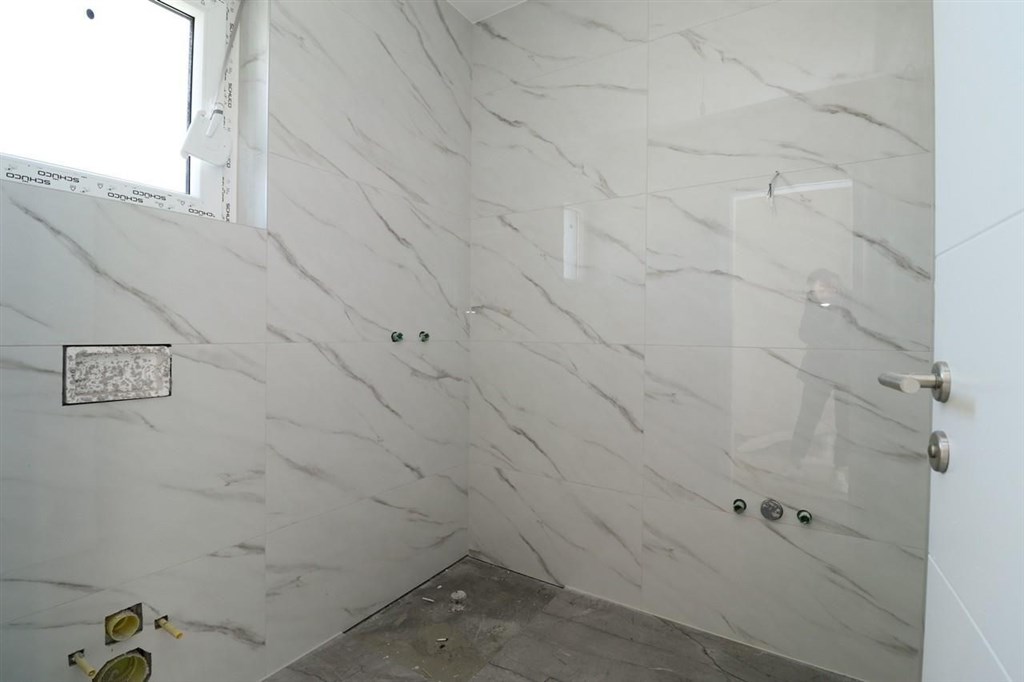 na-prodej-novy-dum-s-bazenem-bogdanovici-chorvatsko