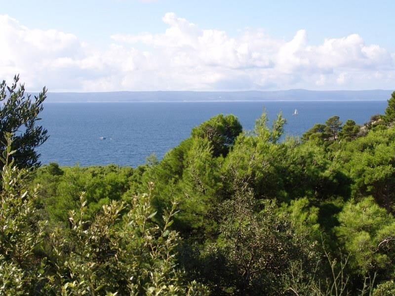 stavebni-pozemek-s-vyhledem-na-more-oblast-makarska-chorvatsko