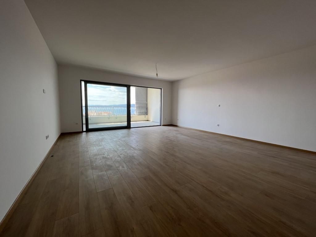 nove-atraktivni-apartmany-pobliz-more-baska-voda-chorvatsko