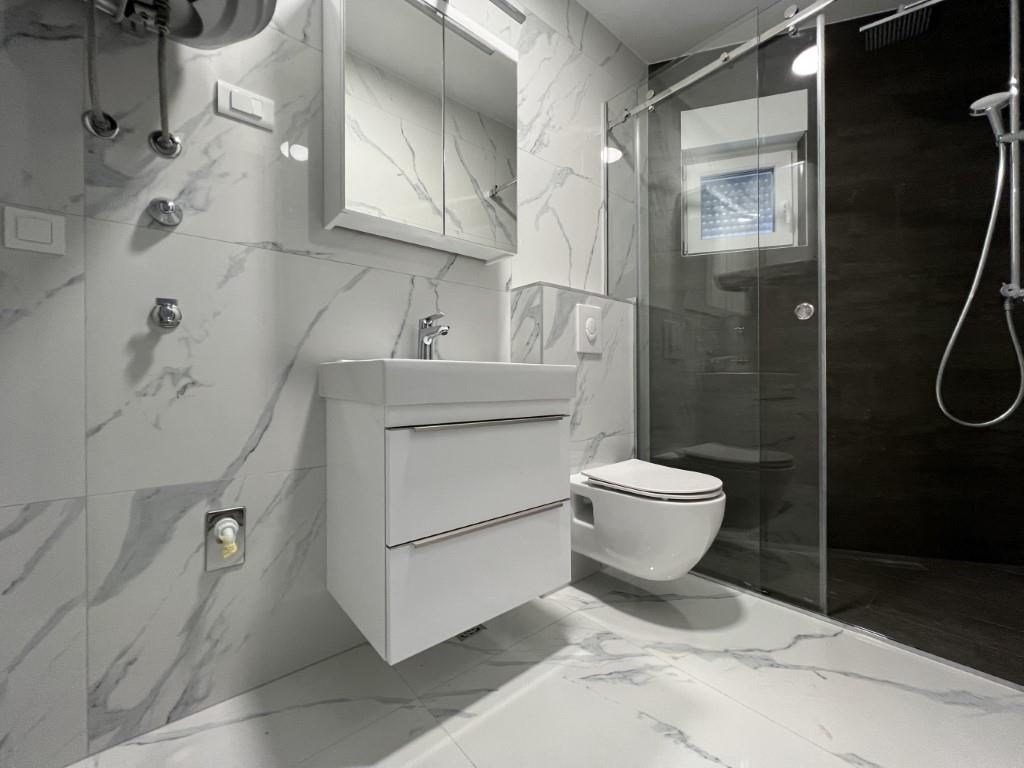 nove-atraktivni-apartmany-pobliz-more-baska-voda-chorvatsko