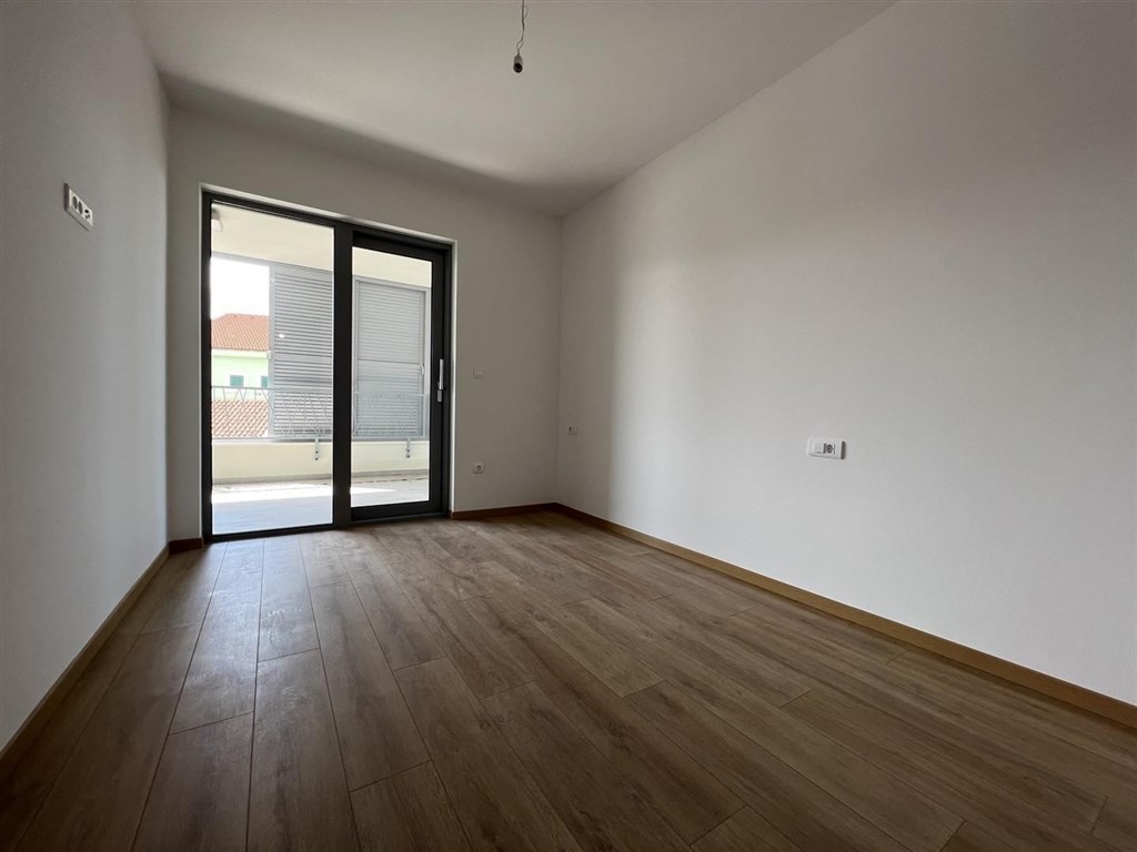 nove-atraktivni-apartmany-pobliz-more-baska-voda-chorvatsko