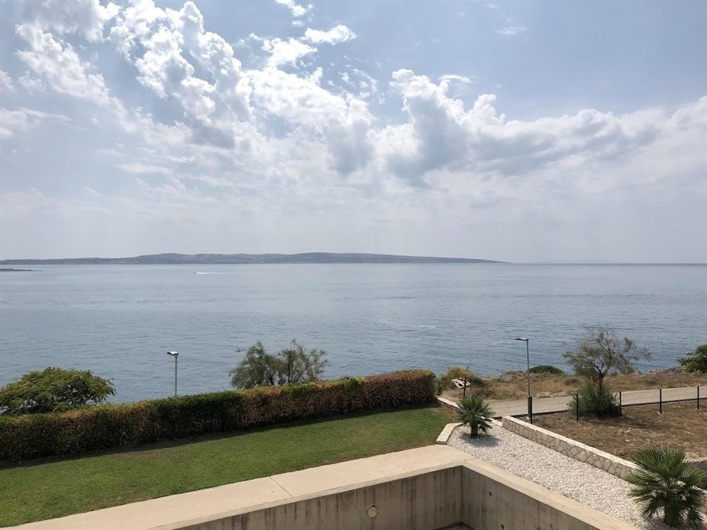 luxusni-apartman-v-1-rade-u-more-pag-chorvatsko