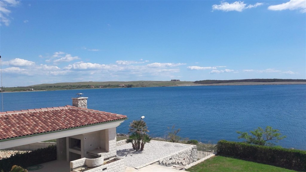 luxusni-apartman-v-1-rade-u-more-pag-chorvatsko