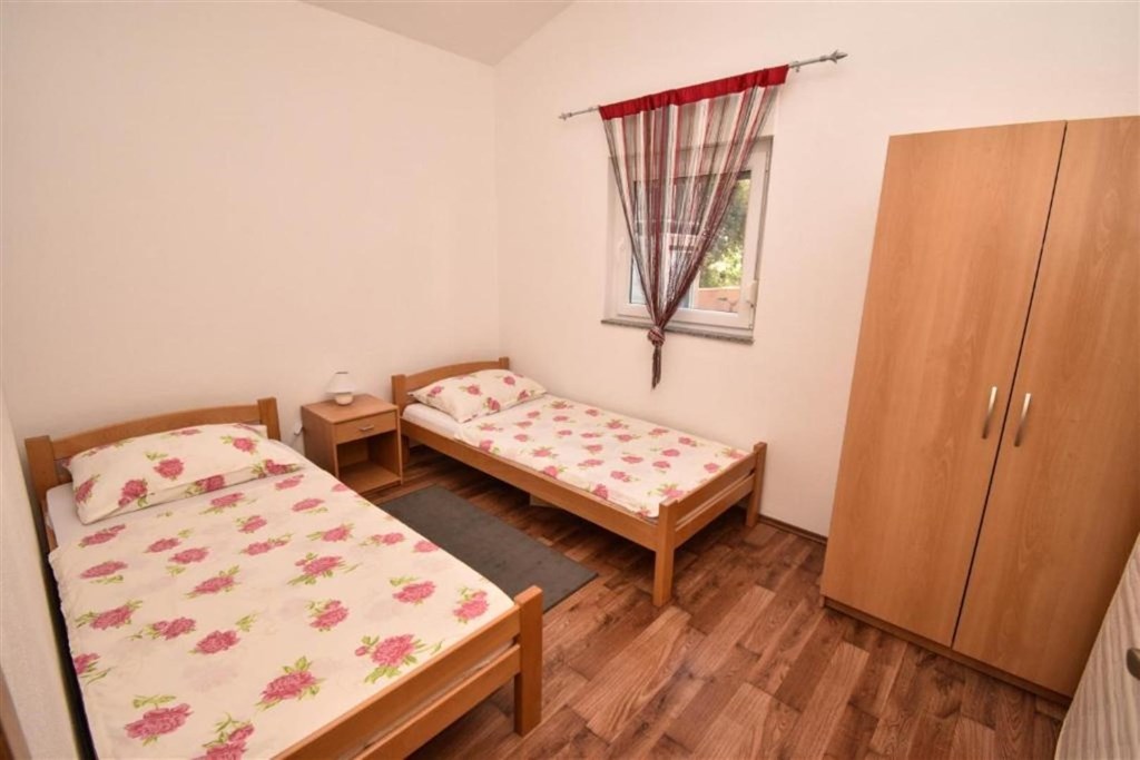 apartmanovy-komplex-v-blizkosti-more-vir-chorvatsko