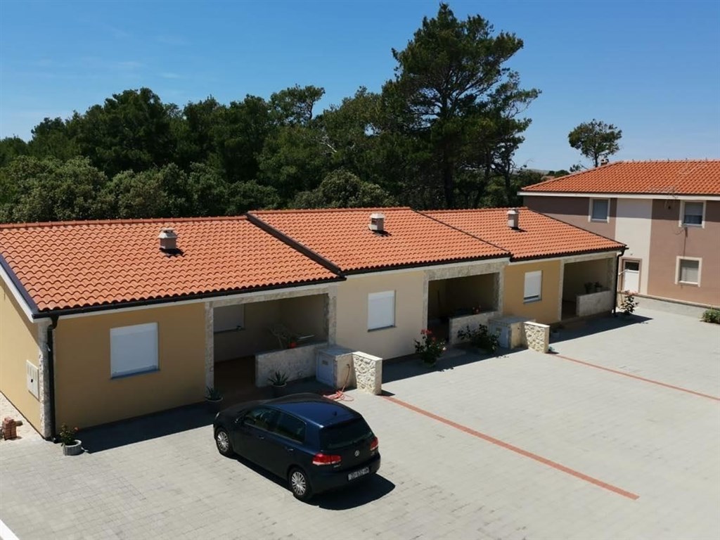 apartmanovy-komplex-v-blizkosti-more-vir-chorvatsko