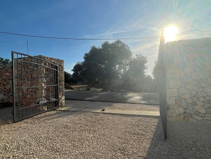 na-prodej-moderni-vila-s-bazenem-v-klidne-oblasti-pag-chorvatsko