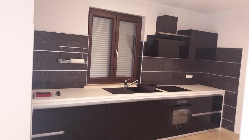 na-prodej-luxusni-apartman-v-1-rade-u-more-pag-chorvatsko