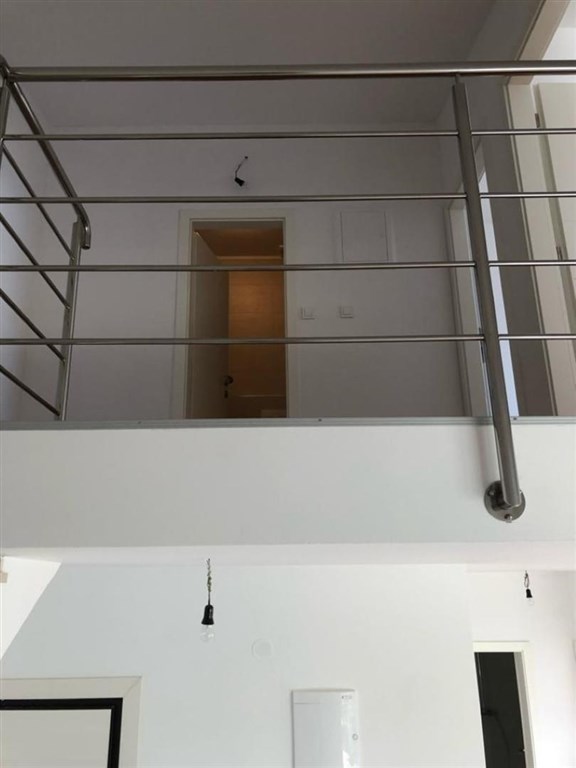 na-prodej-luxusni-apartman-v-1-rade-od-more-povljana-chorvatsko