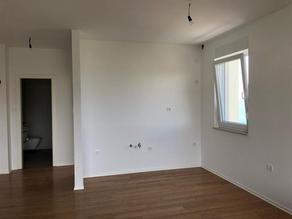 na-prodej-luxusni-apartman-v-1-rade-od-more-povljana-chorvatsko