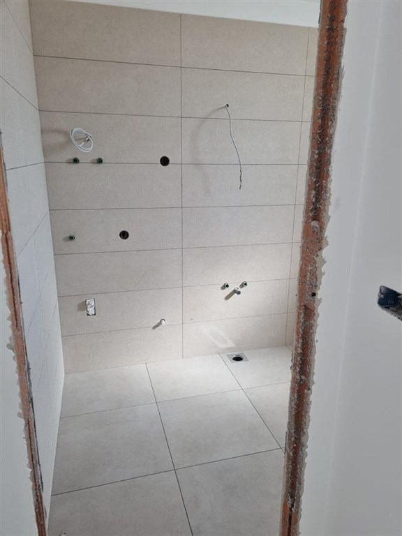 na-prodej-novy-apartman-s-2-loznicemi-povljana-chorvatsko