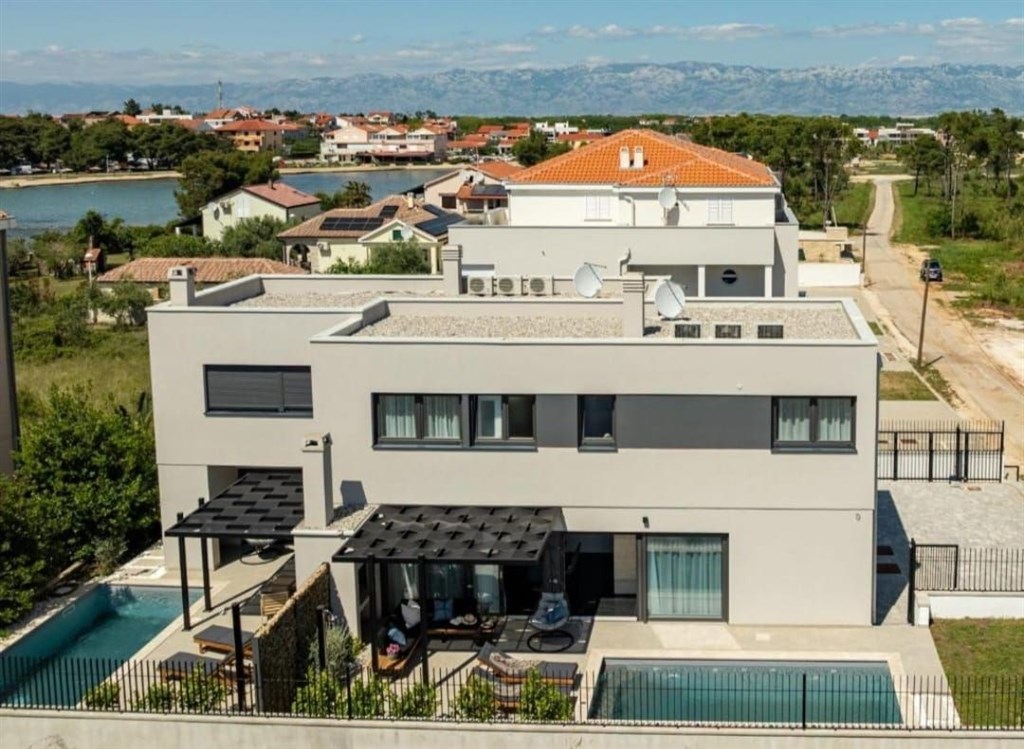 na-prodej-novy-dvoupodlazni-apartman-blizko-more-privlaka-chorvatsko