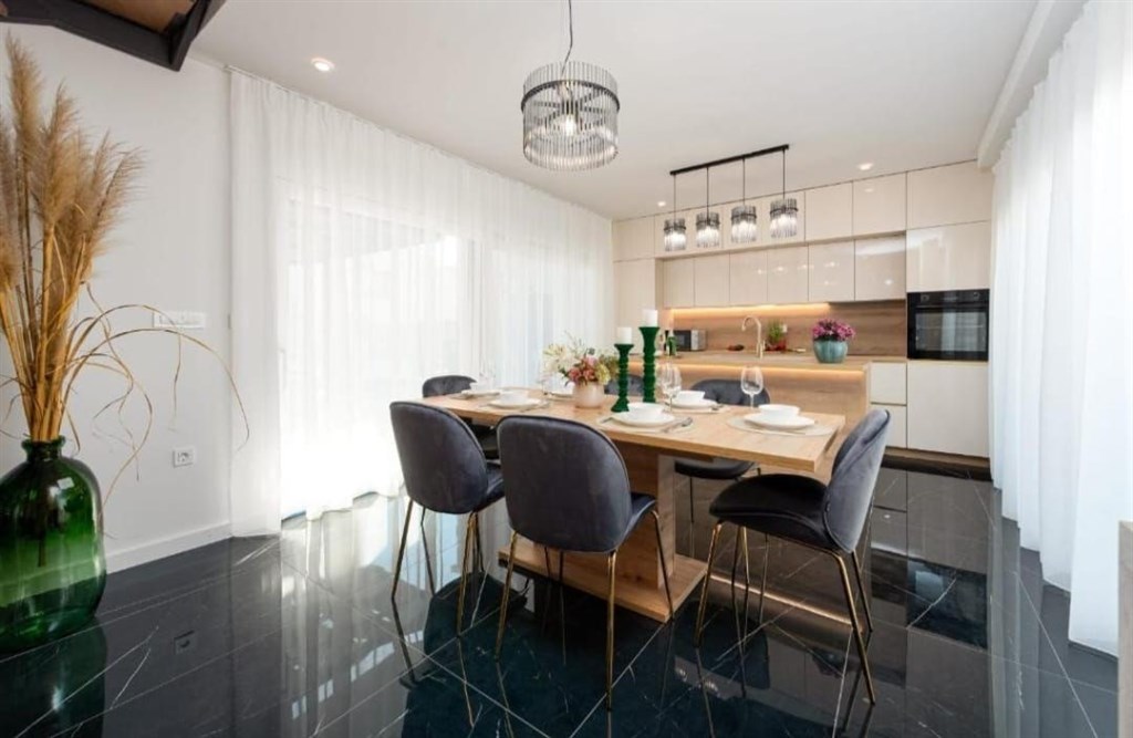 na-prodej-novy-dvoupodlazni-apartman-blizko-more-privlaka-chorvatsko
