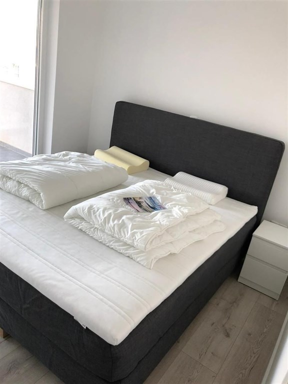 na-prodej-vybaveny-apartman-v-1-rade-od-more-vir-chorvatsko
