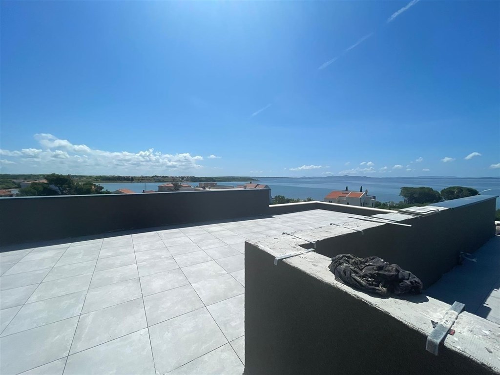na-prodej-luxusni-apartman-jen-70-m-od-more-privlaka-chorvatsko