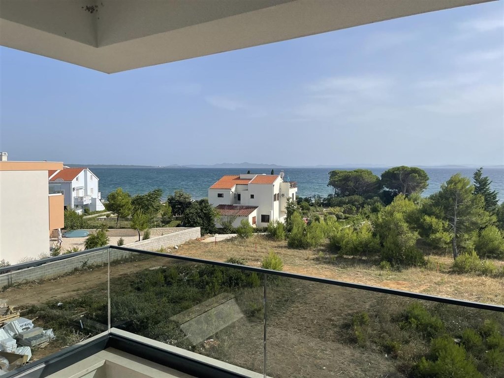 na-prodej-luxusni-apartman-jen-70-m-od-more-privlaka-chorvatsko