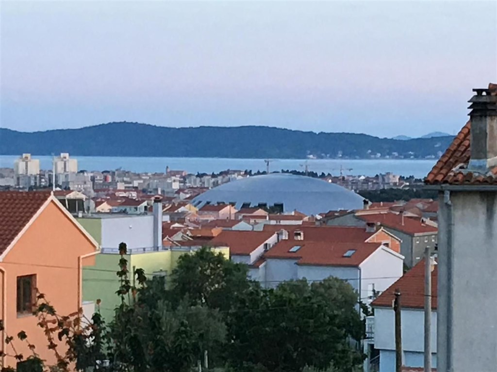 na-prodej-zarizeny-byt-s-2-loznicemi-zadar-chorvatsko