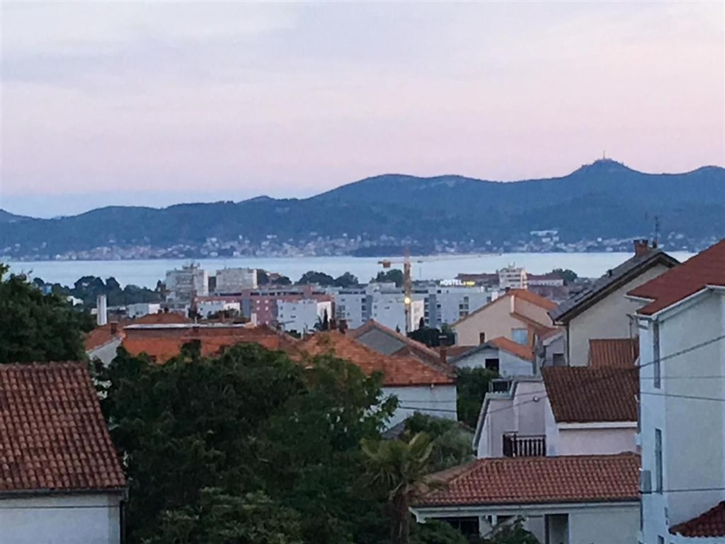 na-prodej-zarizeny-byt-s-2-loznicemi-zadar-chorvatsko