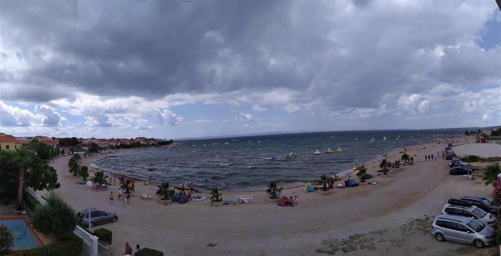 na-prodej-dva-apartmany-v-1-rade-od-more-vir-chorvatsko