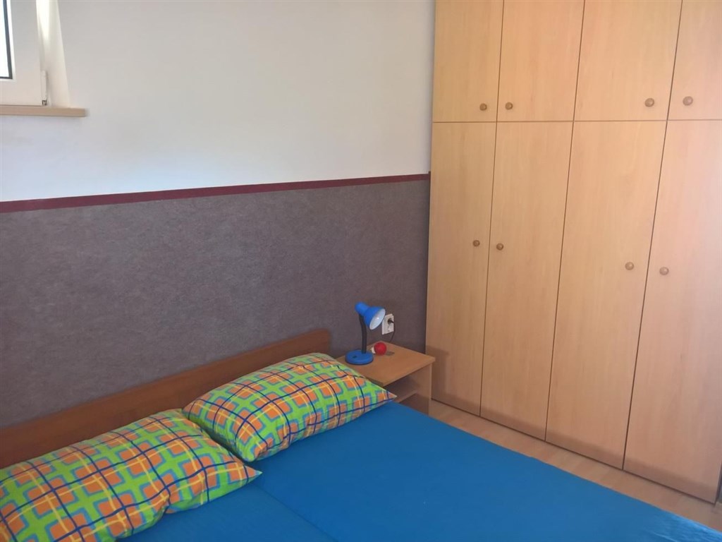 na-prodej-dva-apartmany-v-1-rade-od-more-vir-chorvatsko