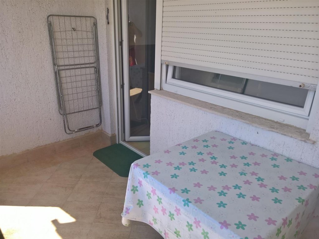 na-prodej-dva-apartmany-v-1-rade-od-more-vir-chorvatsko