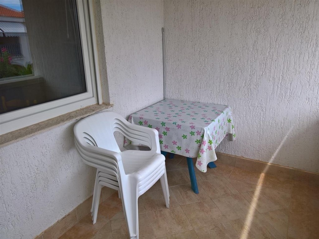 na-prodej-dva-apartmany-v-1-rade-od-more-vir-chorvatsko