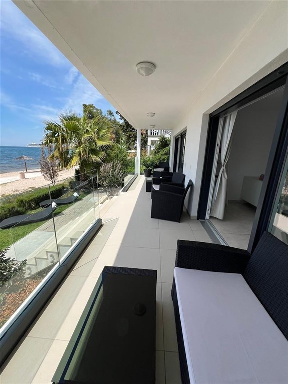 na-prodej-zarizeny-apartman-v-1-rade-od-more-bibinje-chorvatsko