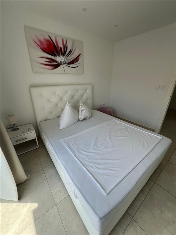 na-prodej-zarizeny-apartman-v-1-rade-od-more-bibinje-chorvatsko