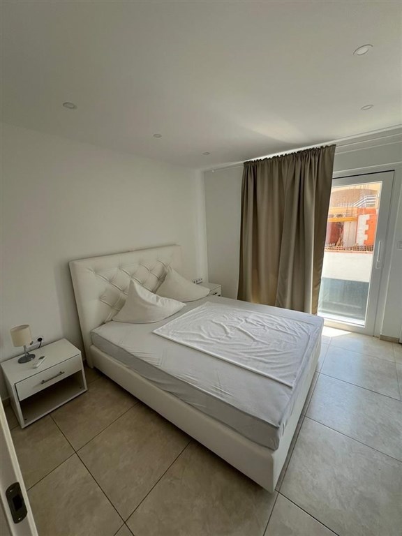 na-prodej-zarizeny-apartman-v-1-rade-od-more-bibinje-chorvatsko