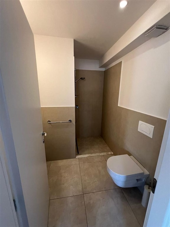 na-prodej-zarizeny-apartman-v-1-rade-od-more-bibinje-chorvatsko