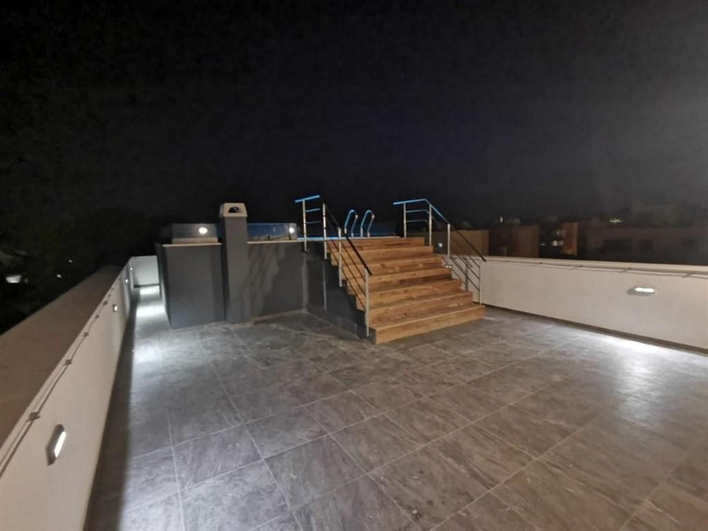 na-prodej-apartman-se-stresni-terasou-a-bazenem-zadar-chorvatsko