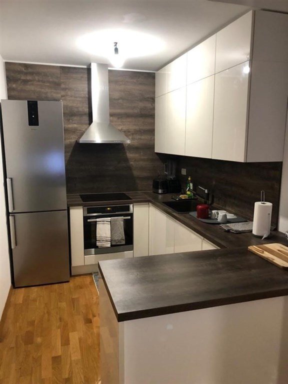 na-prodej-apartmanovy-dum-s-vyhledem-na-more-petrcane-chorvatsko