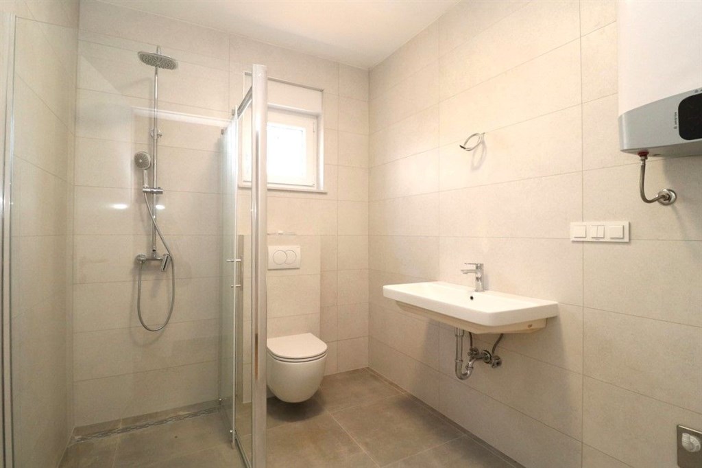 na-prodej-apartman-s-predzahradkou-blizko-more-zaboric-chorvatsko