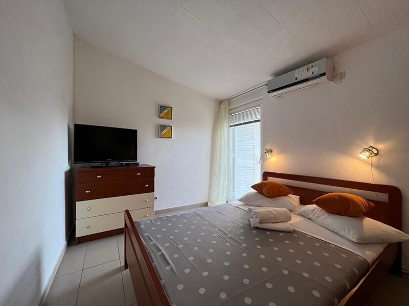 na-prodej-apartman-s-krasnym-vyhledem-na-more-baska-voda-chorvatsko