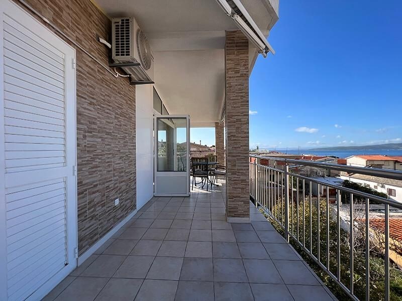 na-prodej-apartman-s-krasnym-vyhledem-na-more-baska-voda-chorvatsko